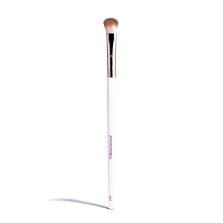 Pro Antimicrobial Tapered Blending Brush U07 - By Baano