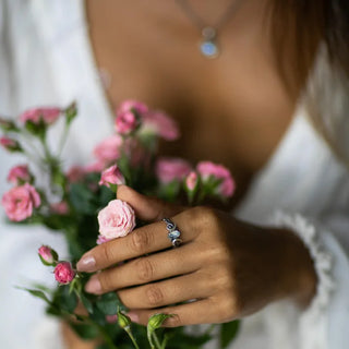 VINTAGE MOONSTONE RING