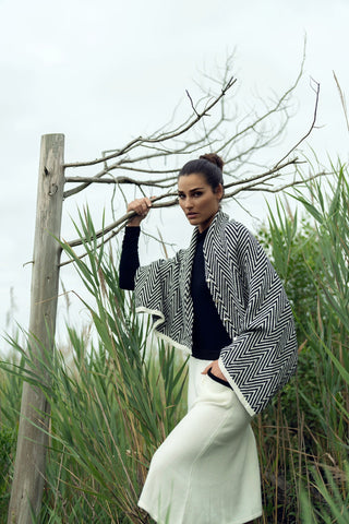 KNIT SHAWL - By Baano