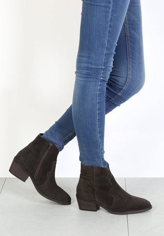 Brisa Ankle Boots