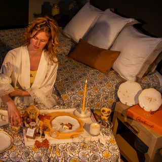 Bumble Homecoming Scalloped Starter Plate - Set of 4 (+1 Bonus Plate)