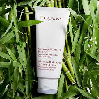 Clarins Gommage Exfoliant Smooting Body Scrub 200 Ml Body Peeling - By Baano