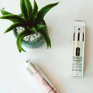 Clinique Even Better Clinical™ Radical Dark Spot Corrector + Interrupter 50 ml - By Baano