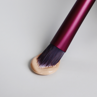 Pro Triangle Concealer Brush - By Baano