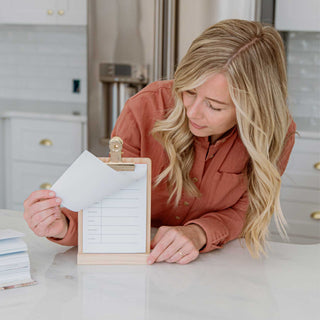 Weekly Menu Stand - By Baano