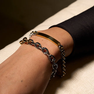 Jubilee Bracelet with Engraved Bar