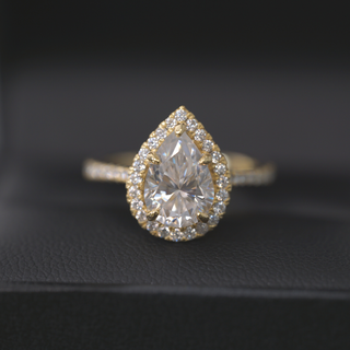 2.0ct Pear Cut Moissanite Diamond Engagement Ring Ring Deluxe Fine Jewelry