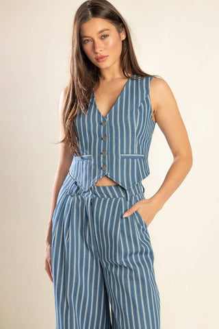 FRAMES OF BLISS WOVEN VEST - By Baano