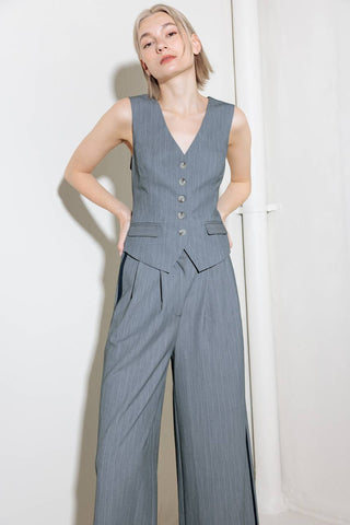SMILE BRIGHT IN GREY WOVEN VEST - By Baano
