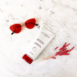 Institut Esthederm Cellular Water Gentle Body Scrub 200 ml - By Baano