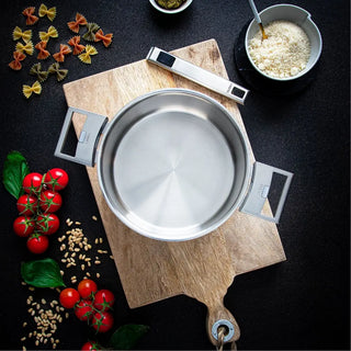 Set of 3 saucepans with lids - By Baano