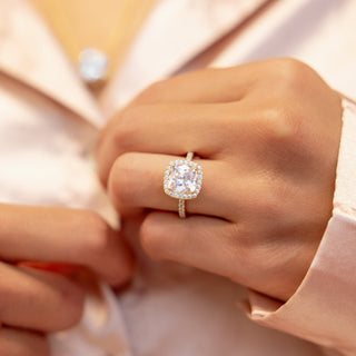 Holly in Gold - For the Romantic in You