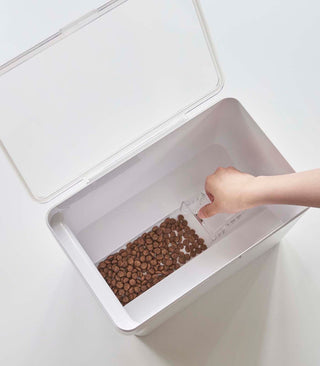 Airtight Pet Food Container - Three Sizes Yamazaki Home