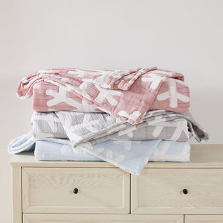 Matelassé Snowflake Quilt Set - Nino Collection Great Bay Home