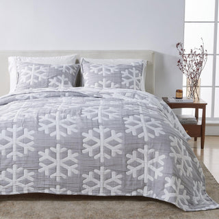 Matelassé Snowflake Quilt Set - Nino Collection Great Bay Home
