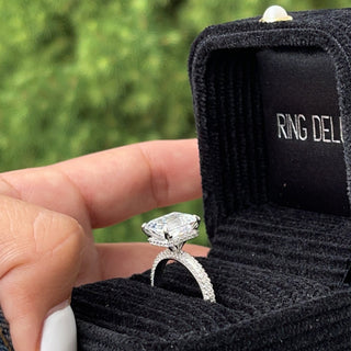 3.0ct Emerald Cut Moissanite Diamond Pavè Three Row Band Engagement Ring Ring Deluxe Fine Jewelry