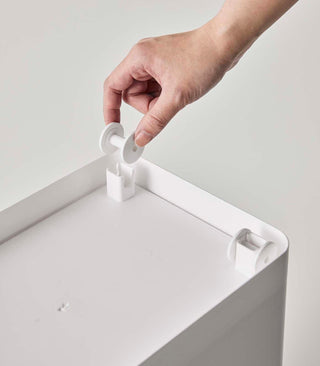 Rolling Airtight Pet Food Container (25 lbs.) Yamazaki Home