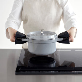 Magnetic Pot Holders - Set of 2 - Silicone - By Baano