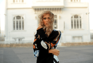 Modest Clothing Trends 2022: The Rise of Modest Fashion Choices Among Women - Glamourous Grace