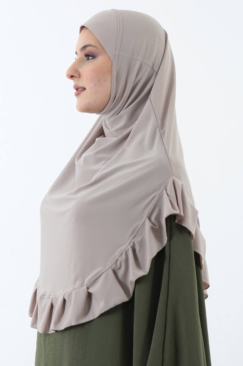 Stylish and Modest: The Evolution of Islamic Clothing - Glamourous Grace