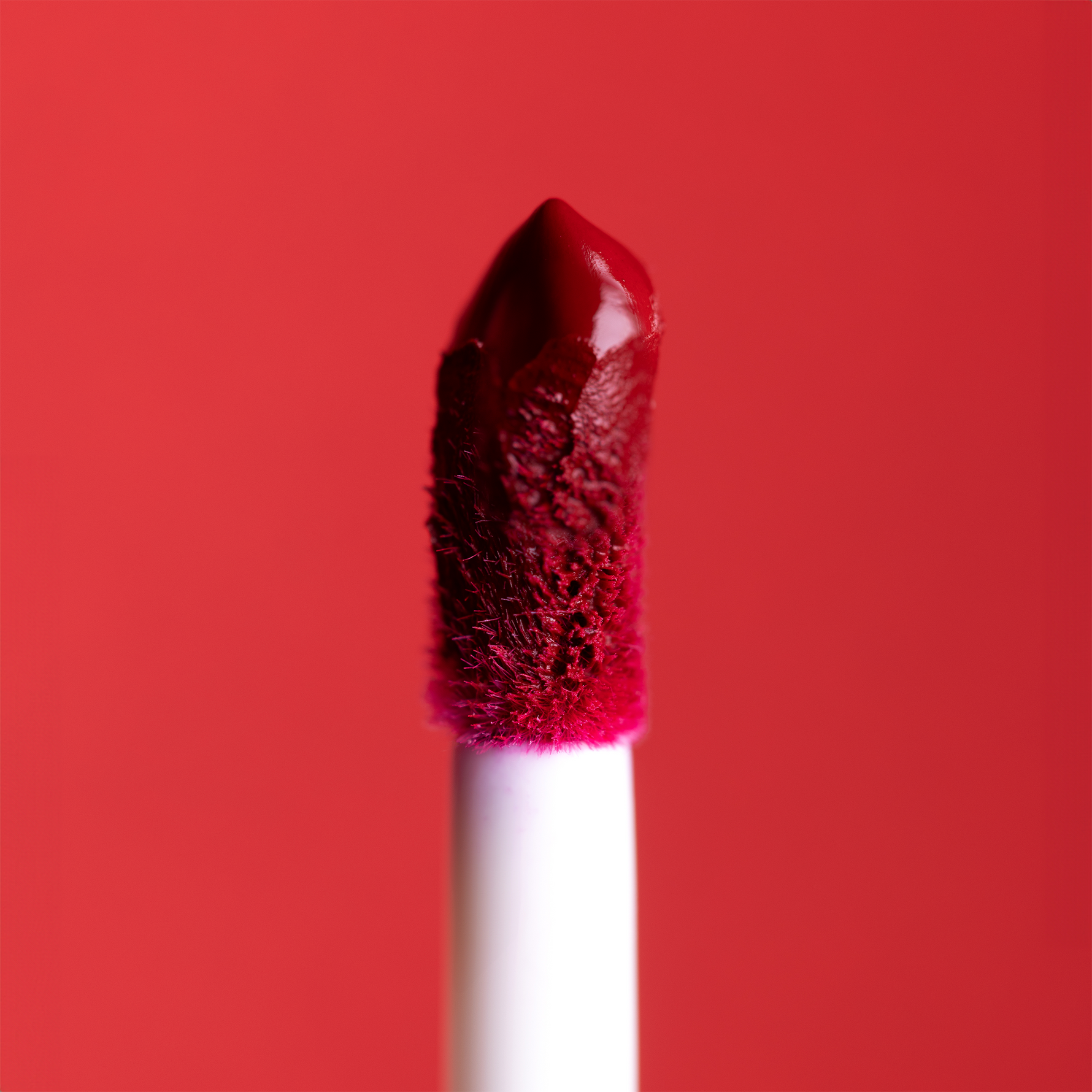 Long Lasting Liquid Lipstick - Kelly