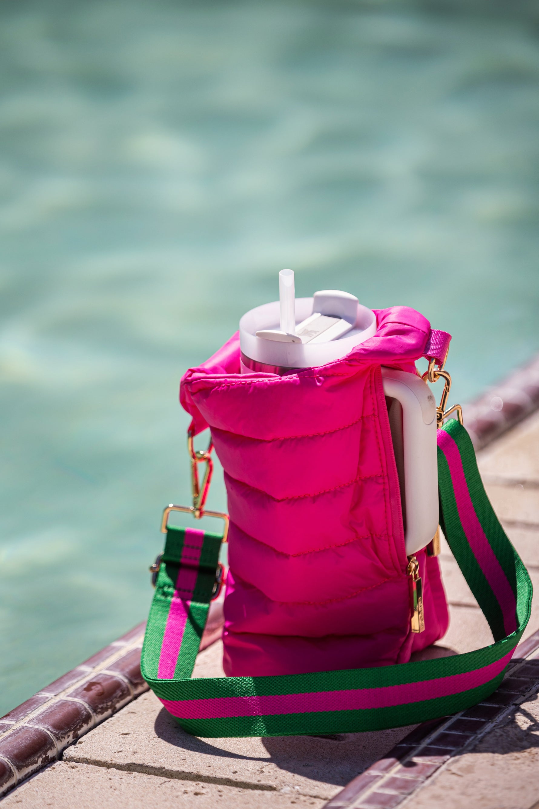 HydroBag® Handle™ - Bright Pink with Pink and Green Striped Strap