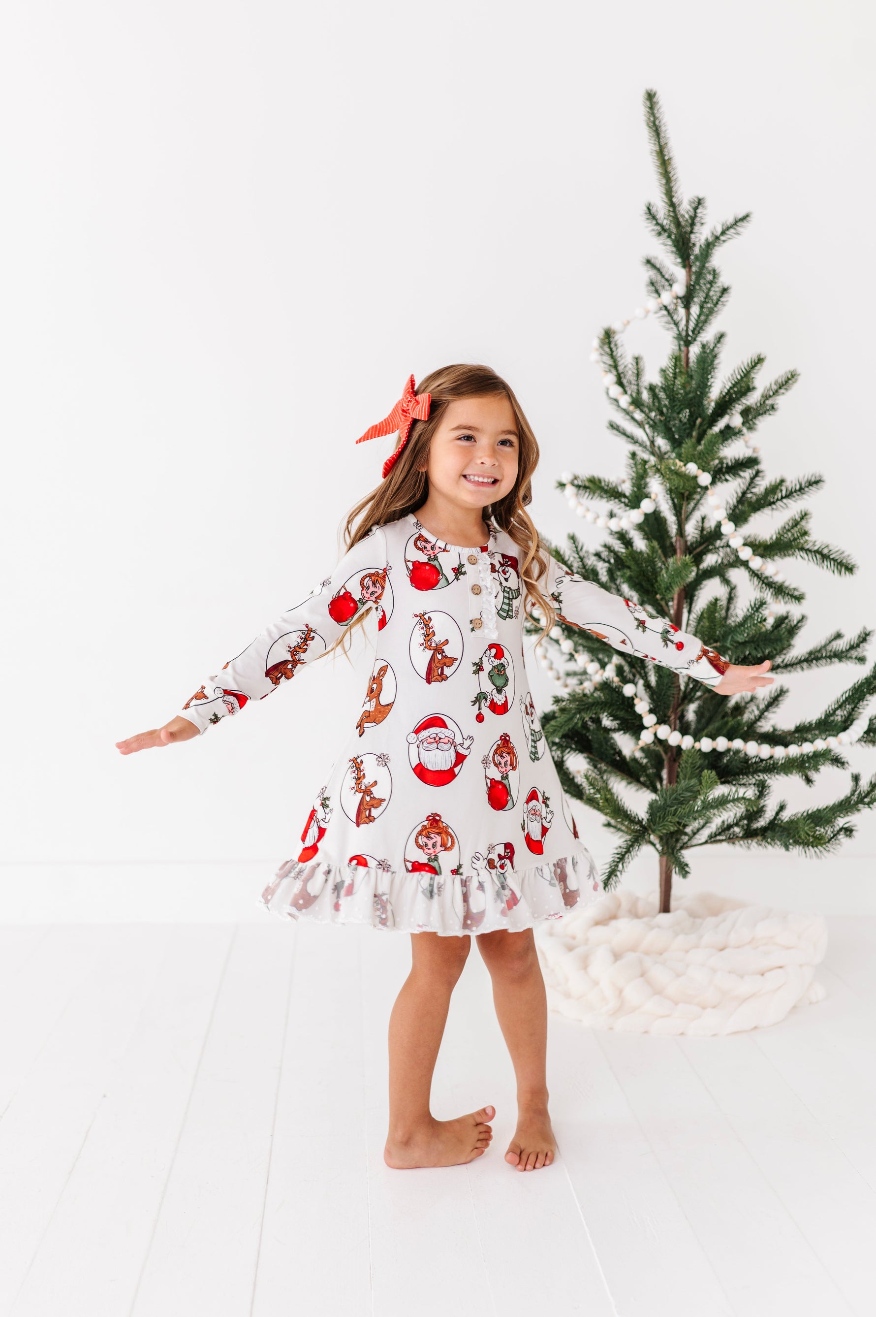 Classic Characters | NIGHTGOWN - By Baano