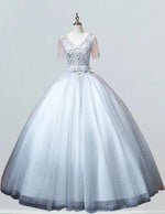 Short Sleeve Sliver Ball Gown V Neck Princess Prom Dress Applique Flower Lace Evening Dress A line Formal Party Gown