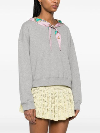 Long -sleeved t -shirt