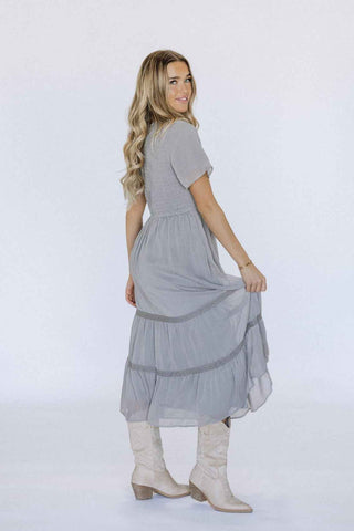 Kanyan Midi Dress in Gray