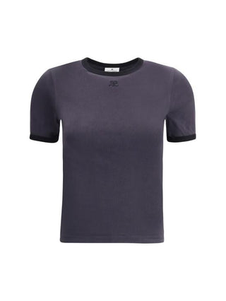 Short -sleeved t -shirt