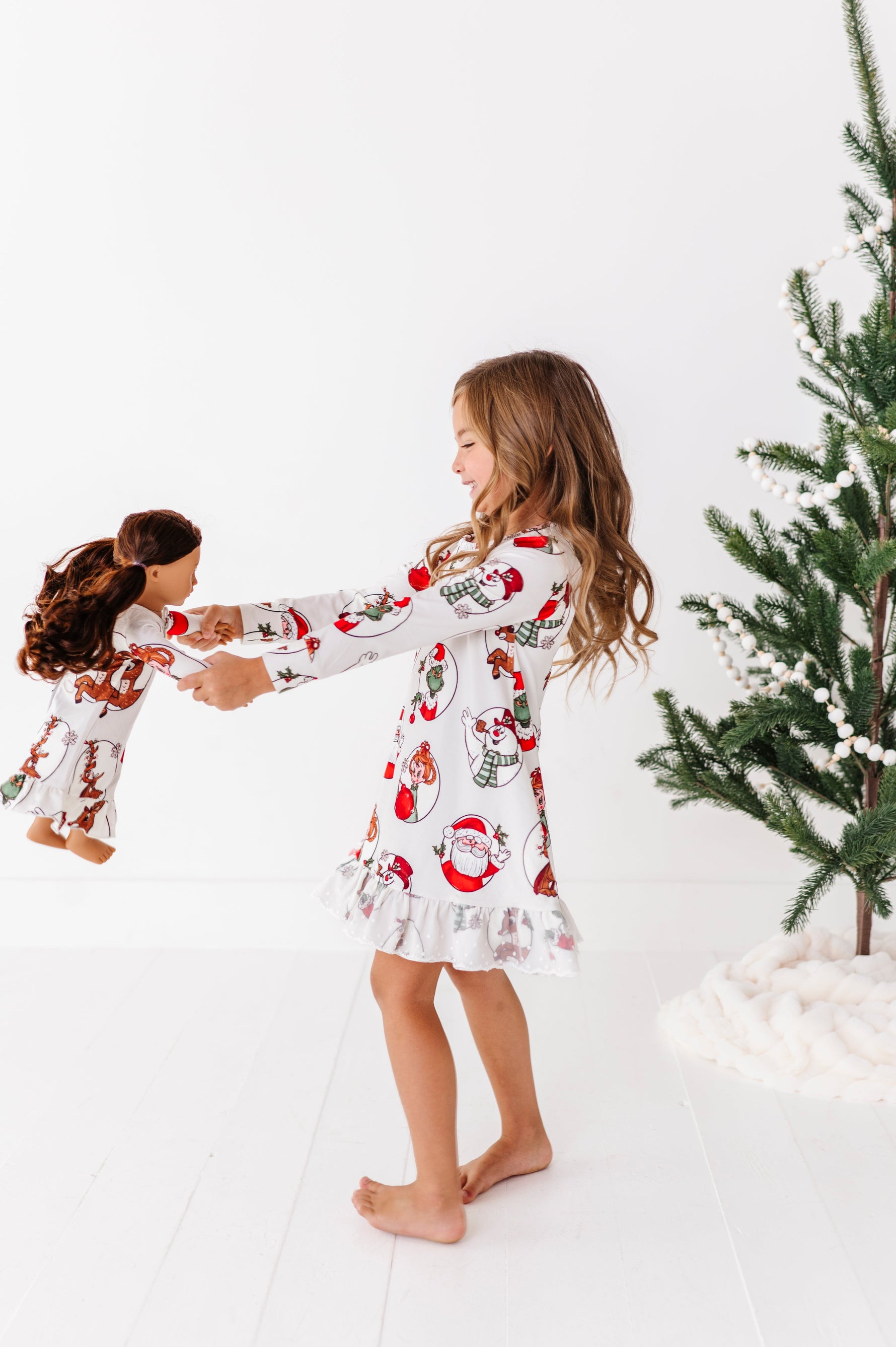 Classic Characters | NIGHTGOWN - By Baano