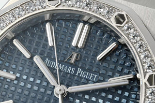 Audemars Piguet Royal Oak 77451ST – Iconic Luxury Sports Watch