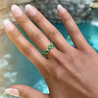 EMERALD BAGUETTE RING (ADJUSTABLE)