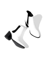 Andi | White J.Adams