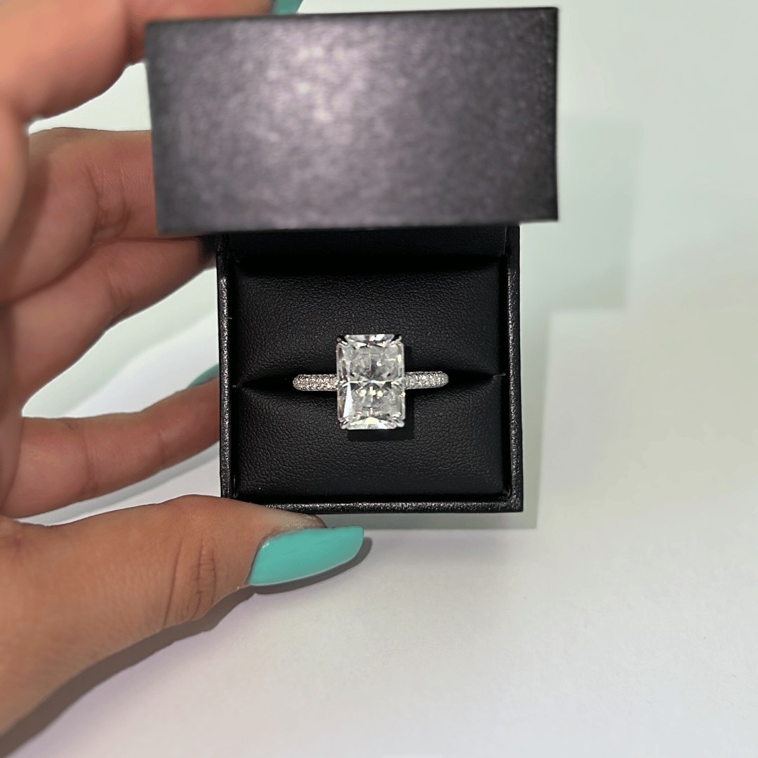 5.0ct Radiant Cut Moissanite Diamond Three Row Pavè Engagement Ring Ring Deluxe Fine Jewelry