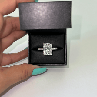 5.0ct Radiant Cut Moissanite Diamond Three Row Pavè Engagement Ring Ring Deluxe Fine Jewelry