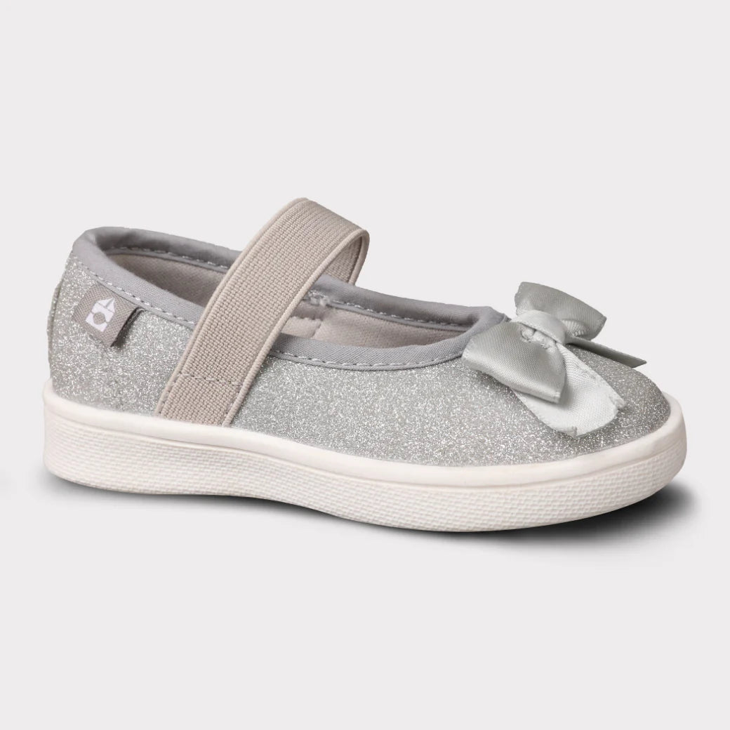 Quinn Girls Crib Slip-On Shoe