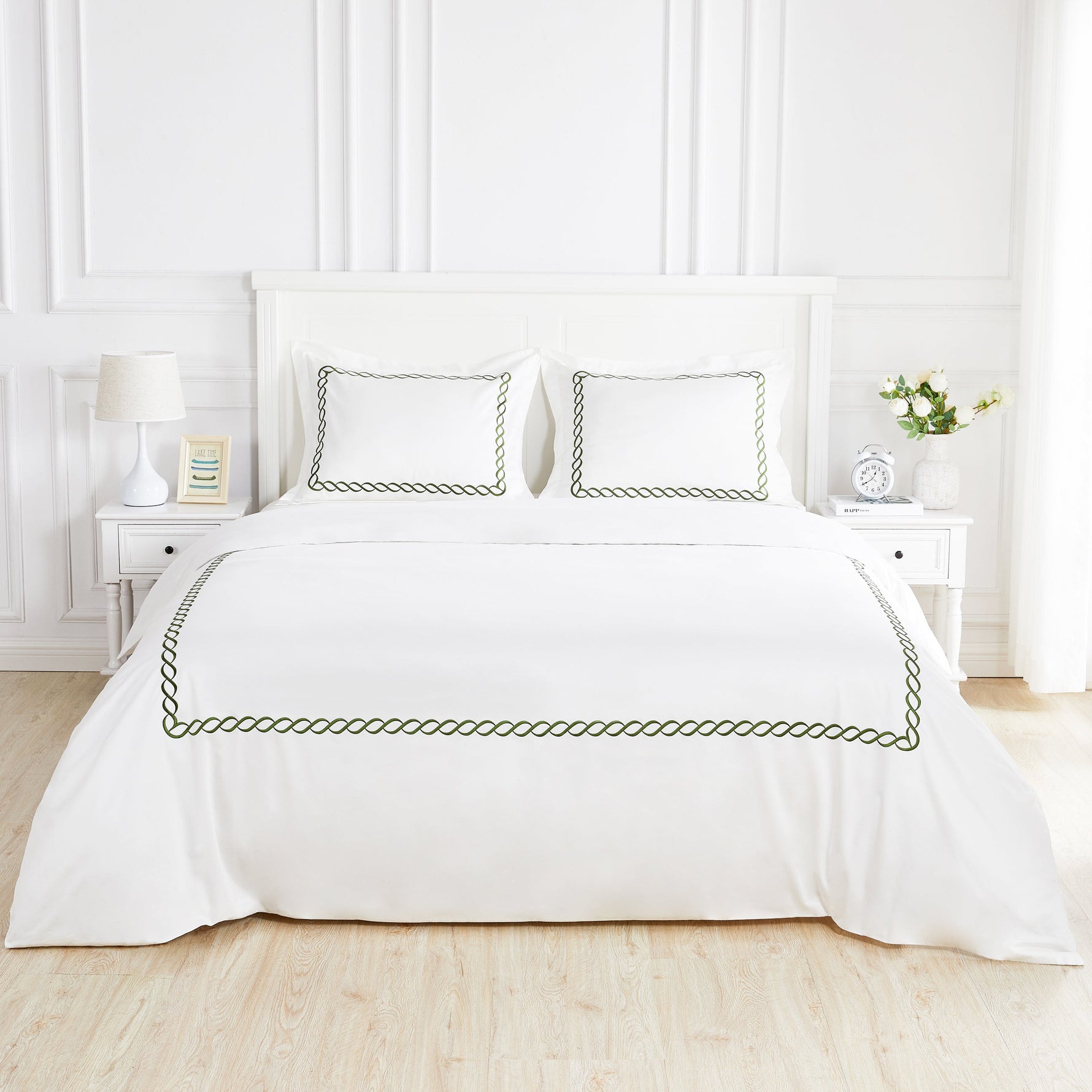 600 Thread Count Rope Embroidered Duvet Set
