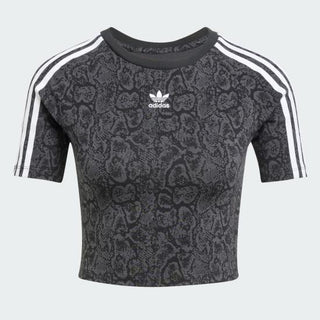 Short -sleeved t -shirt