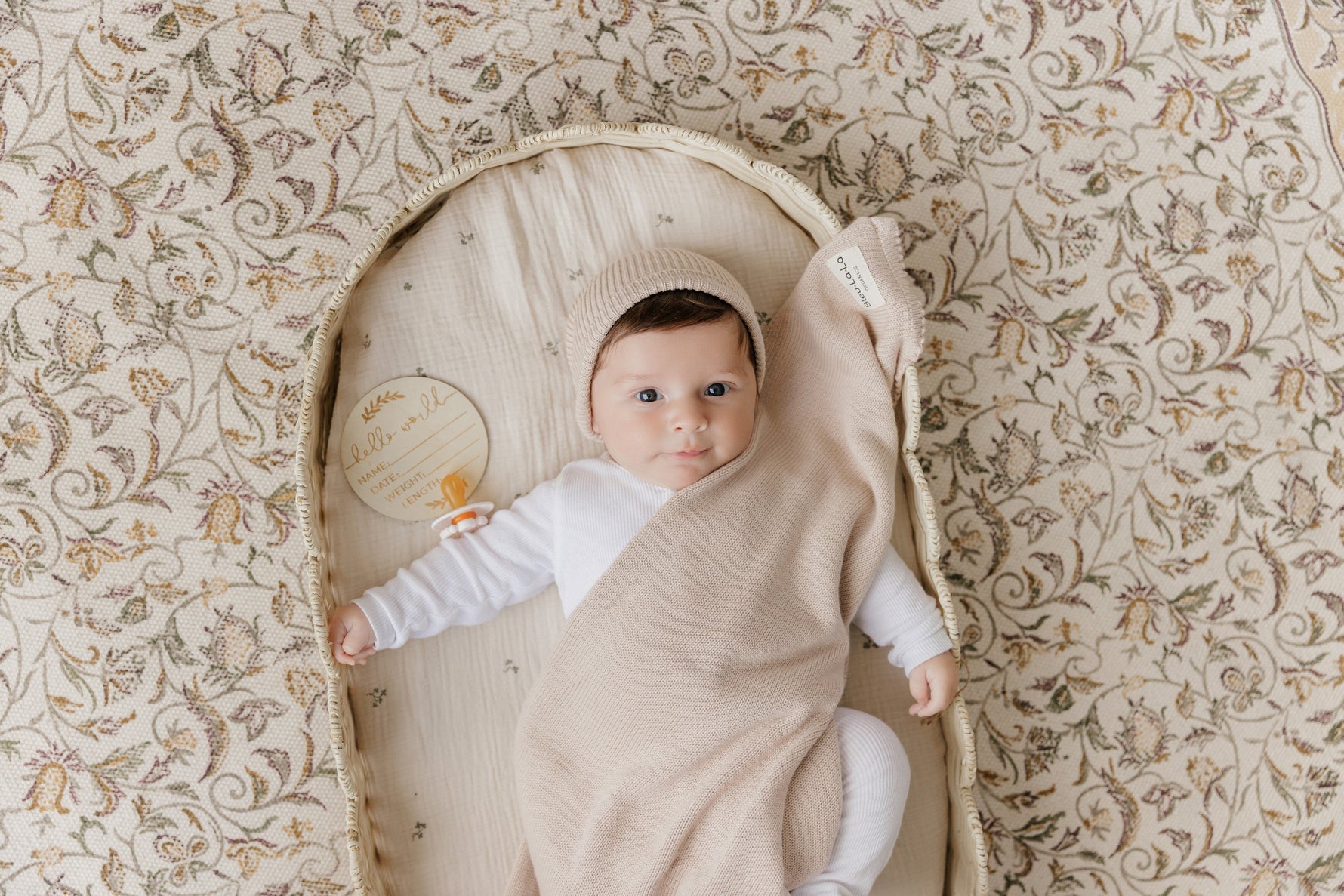 Luxe Collection 100% Organic Cotton Luxury Knit Baby Blanket + Hat Set with Gift Box Bleu La La