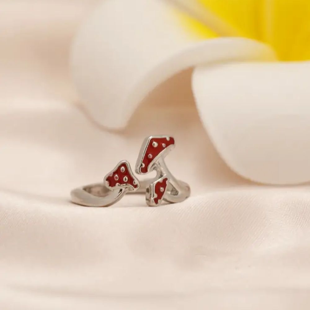 RED MUSHROOM RING (ADJUSTABLE)