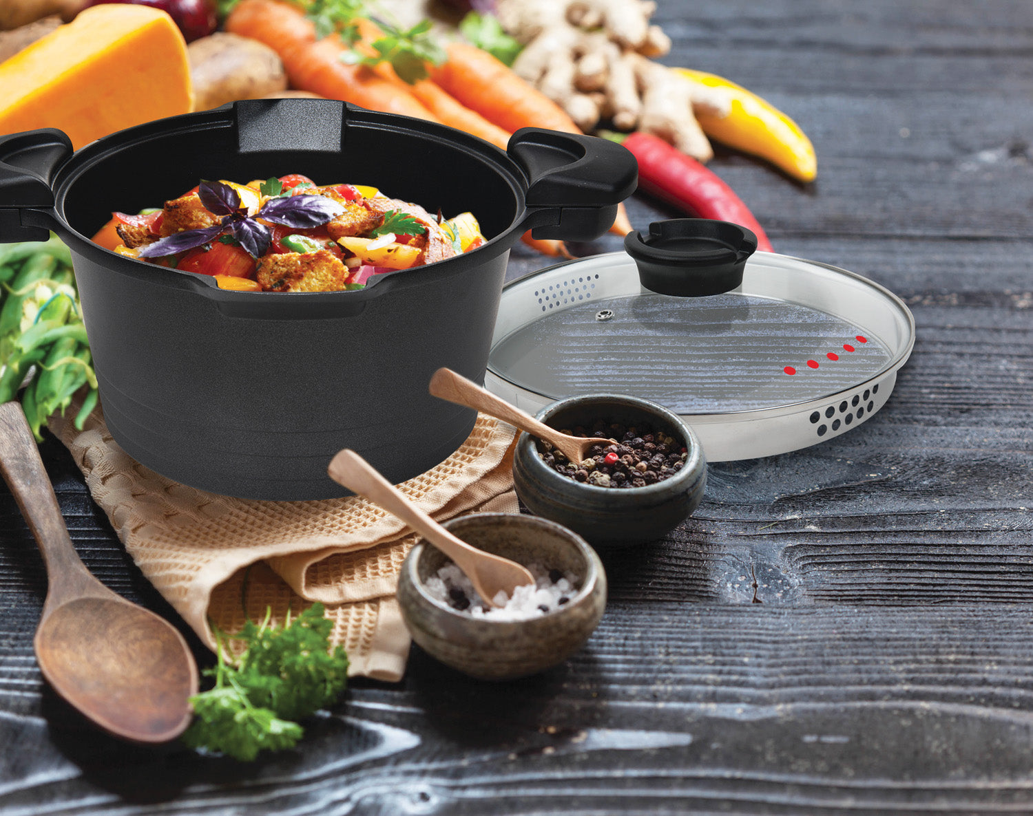 MASTERPAN Nonstick Stock & Pasta Pot With Glass Lid Strainer, 5 QT., 9