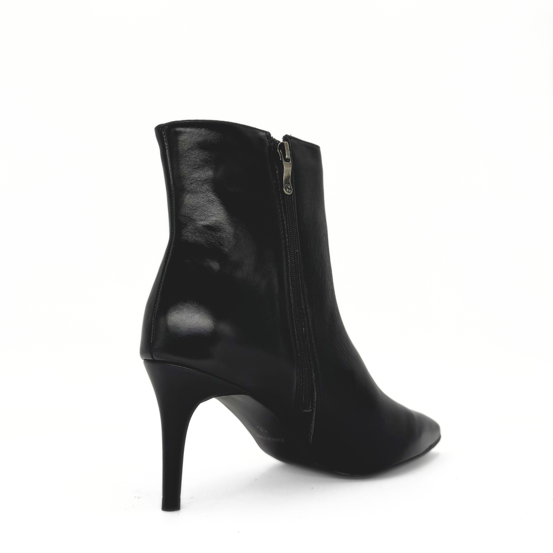 Jennifer Shiny Leather Booties Chelsea Crew