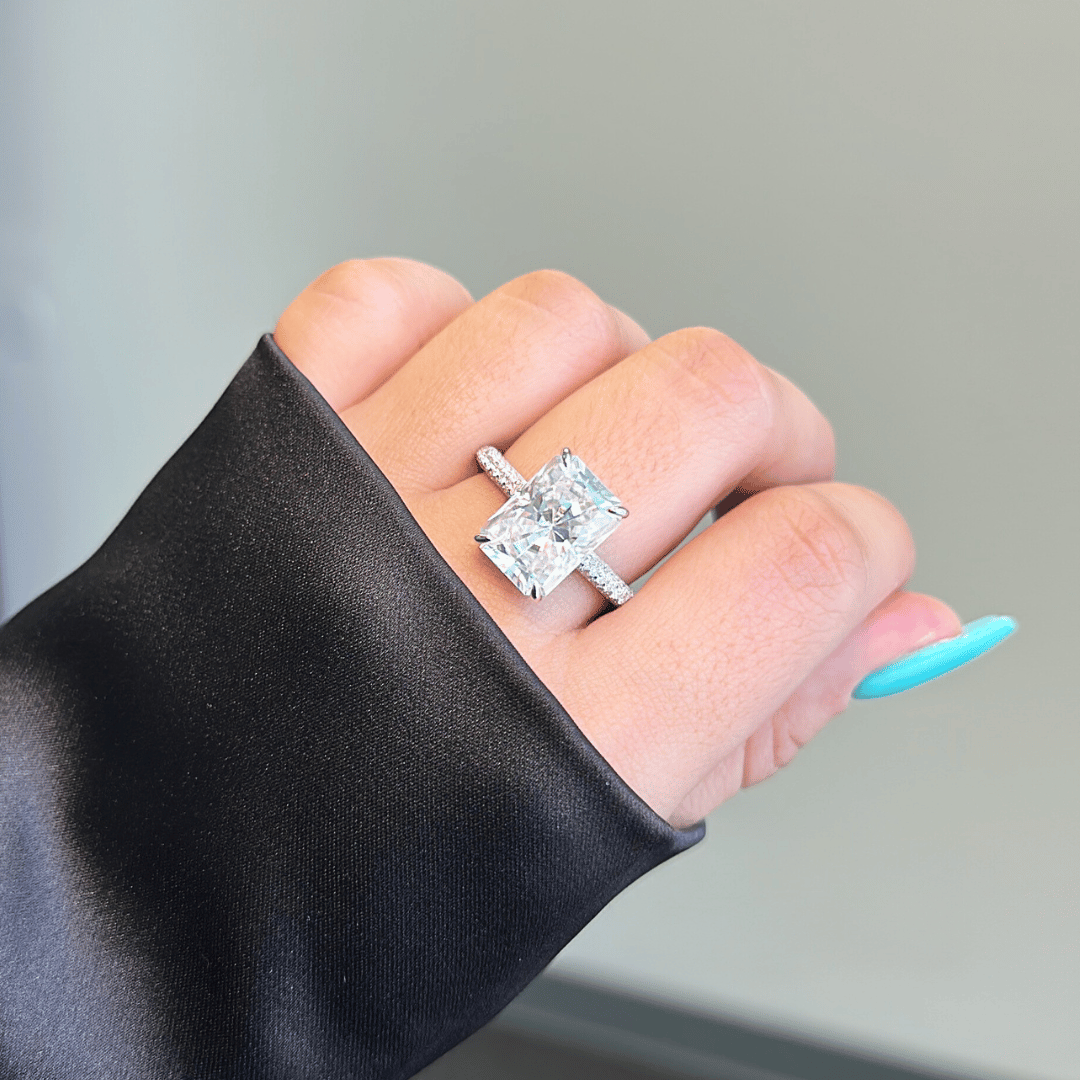 5.0ct Radiant Cut Moissanite Diamond Three Row Pavè Engagement Ring Ring Deluxe Fine Jewelry