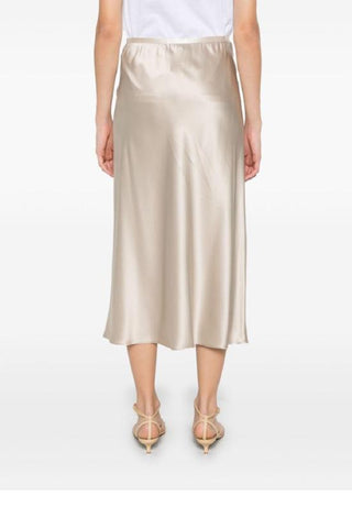 Long skirt