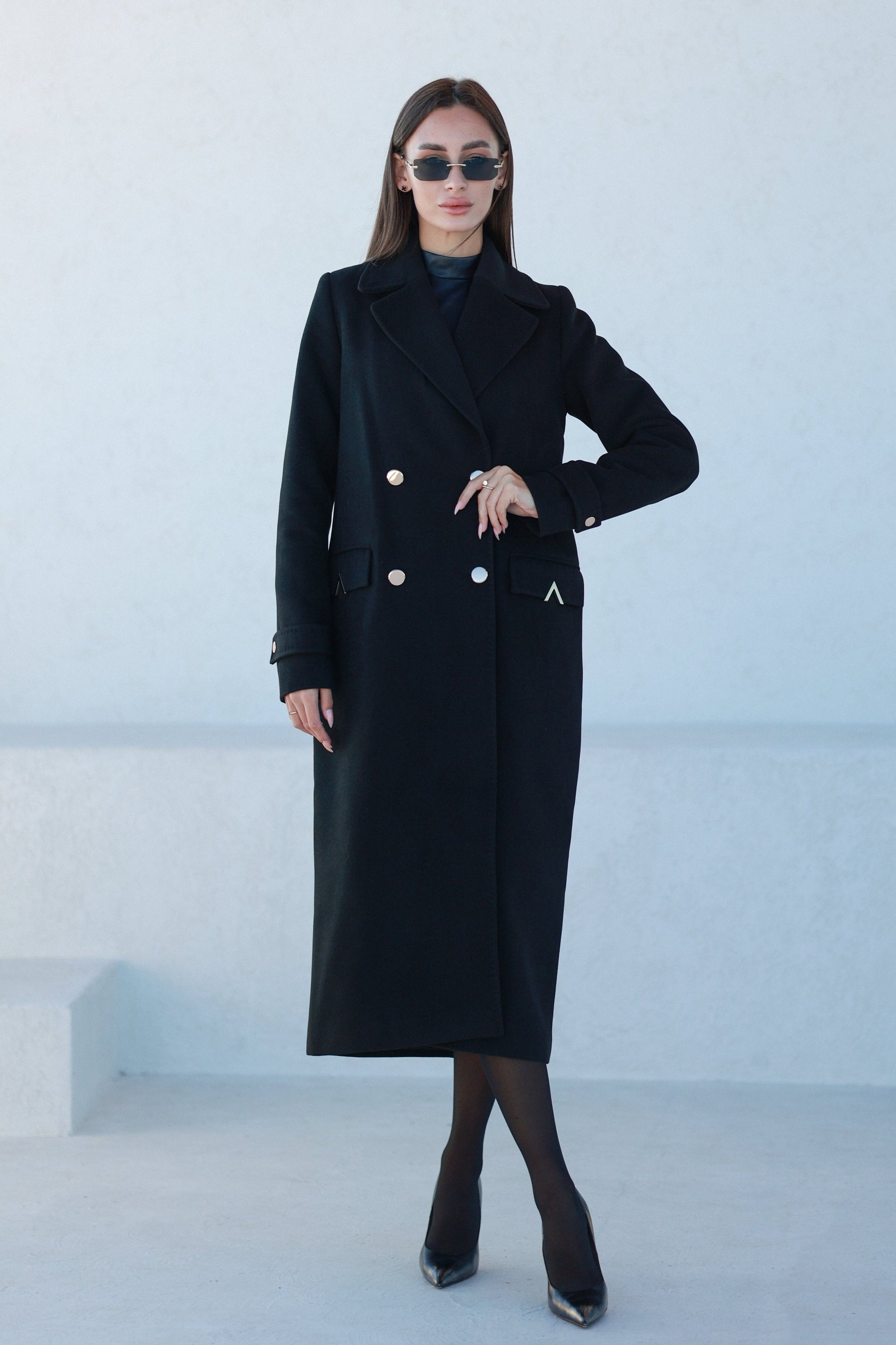 Alaska Classic Cashmere Blend Overcoat in Black