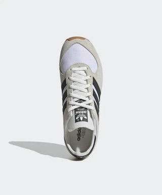 Sneakers - By Baano
