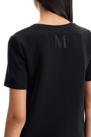 Short -sleeved t -shirt