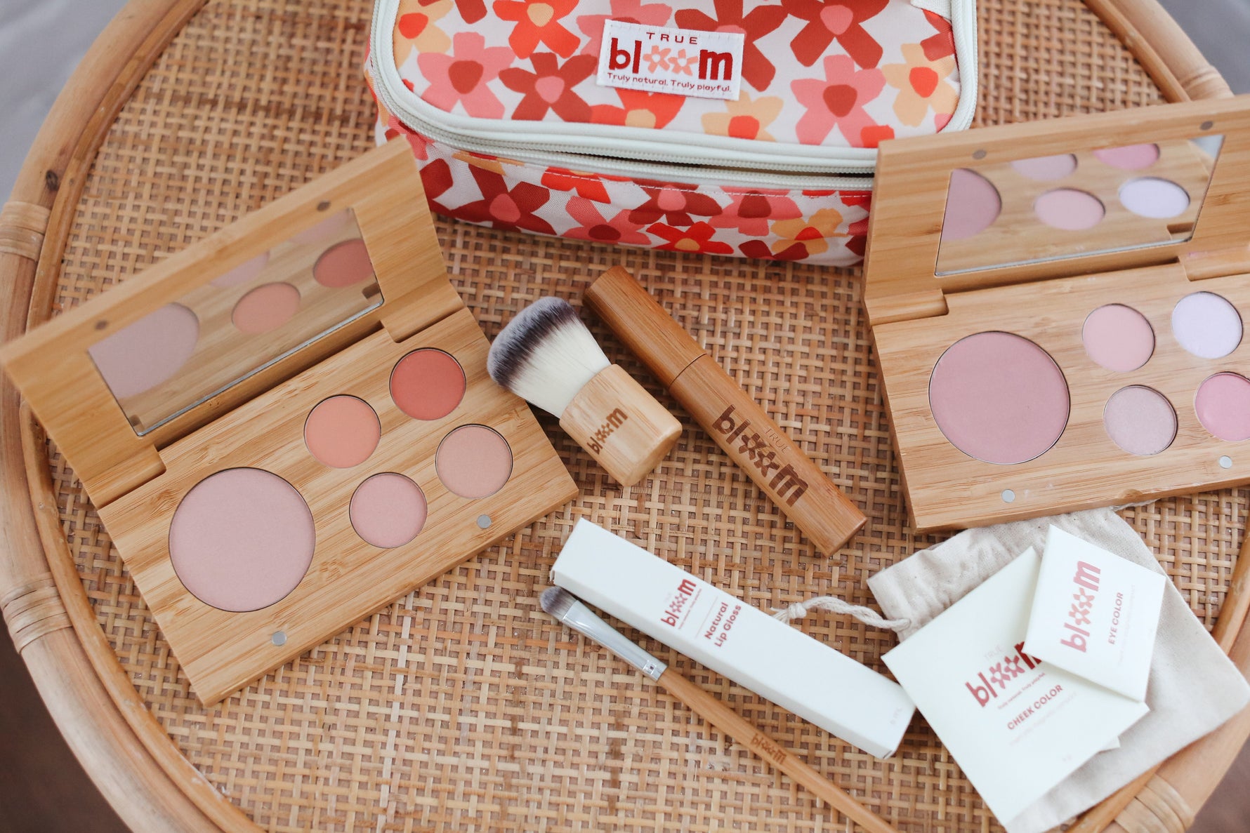 Bloom Makeup Kit - By Baano
